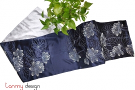   Silk scarf with embroidery of lotus pond